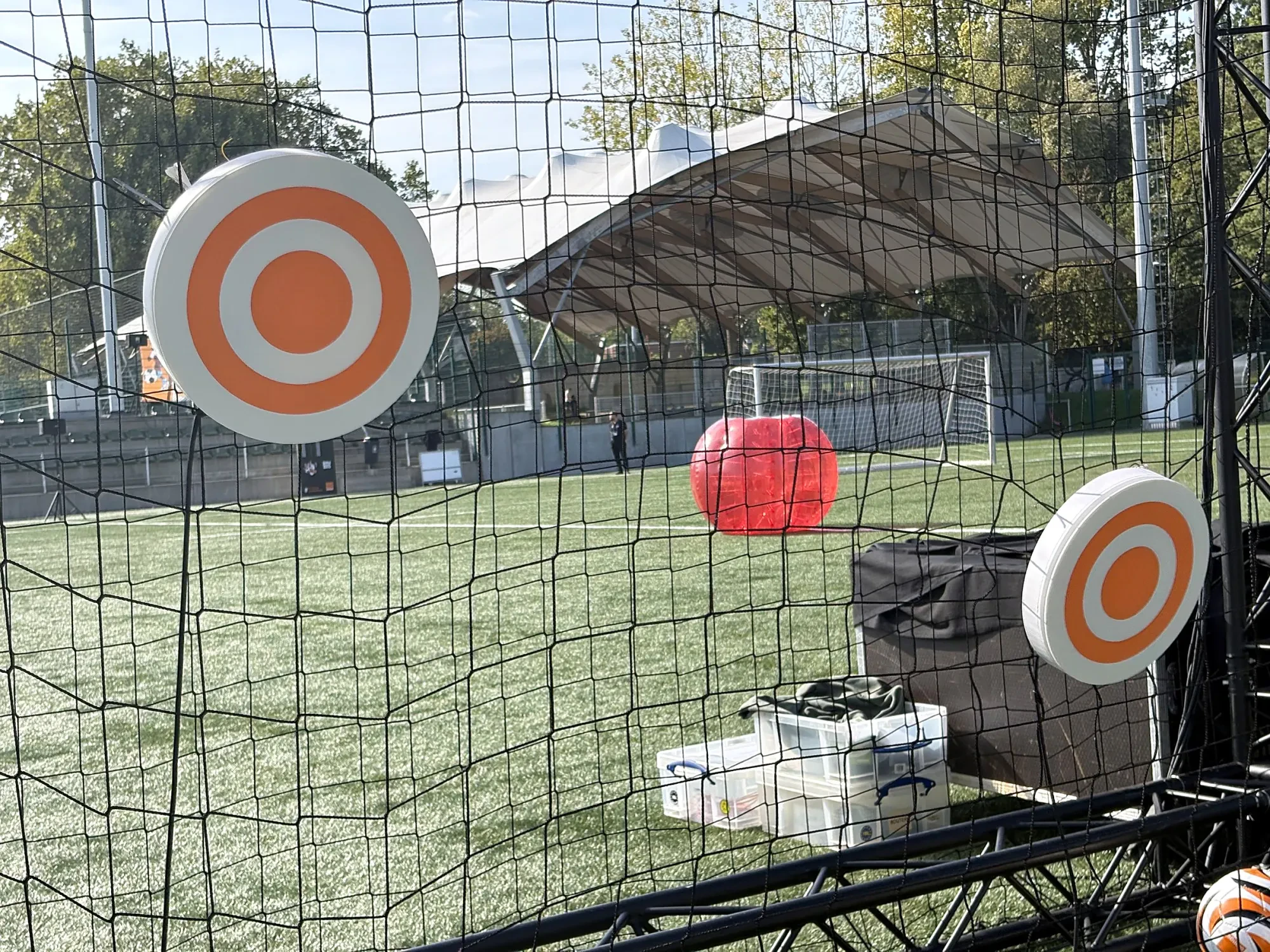 Doelwitten voor een voetbalkooi — beeld 9