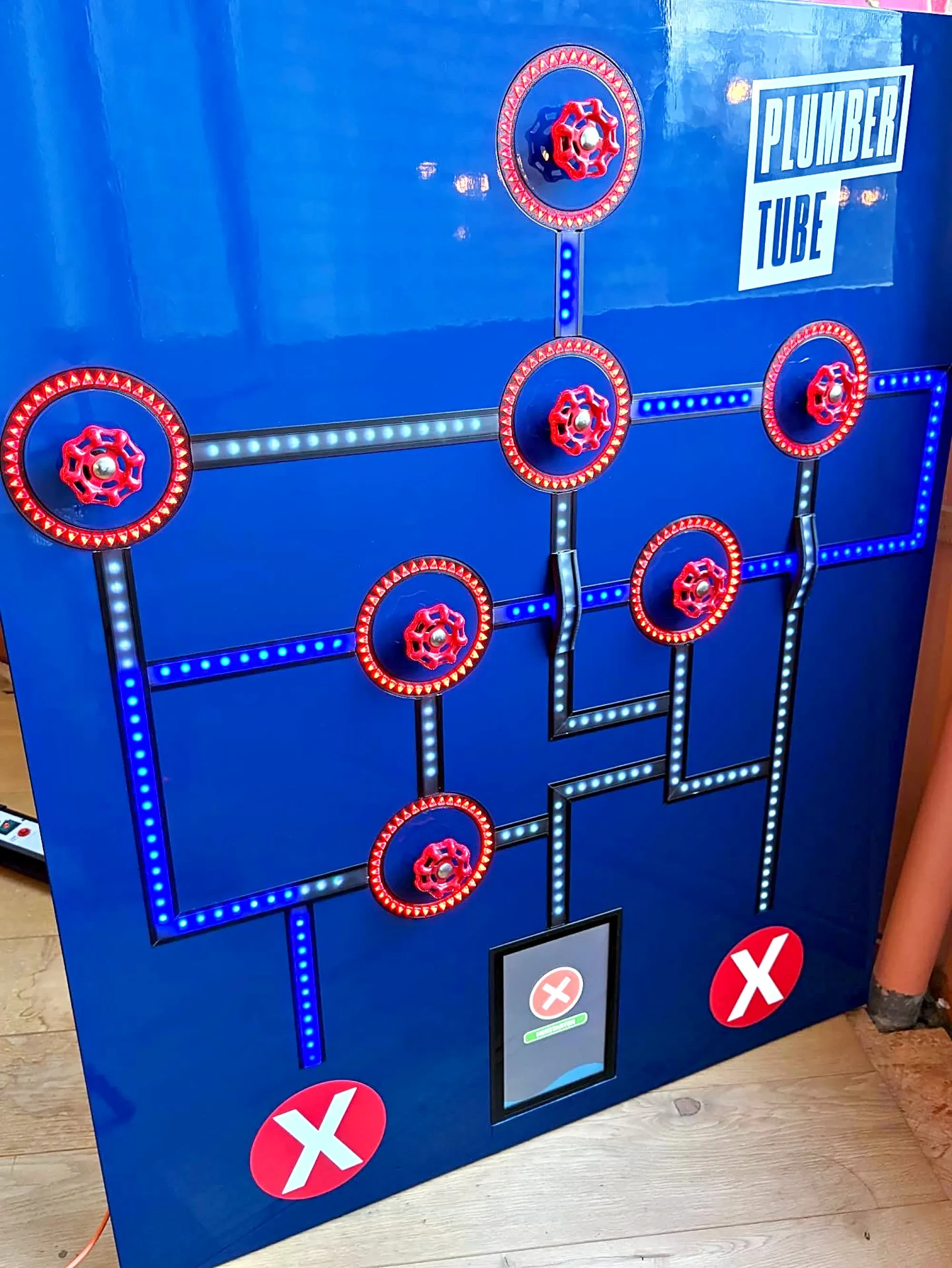 Plumber Tube — beeld 1