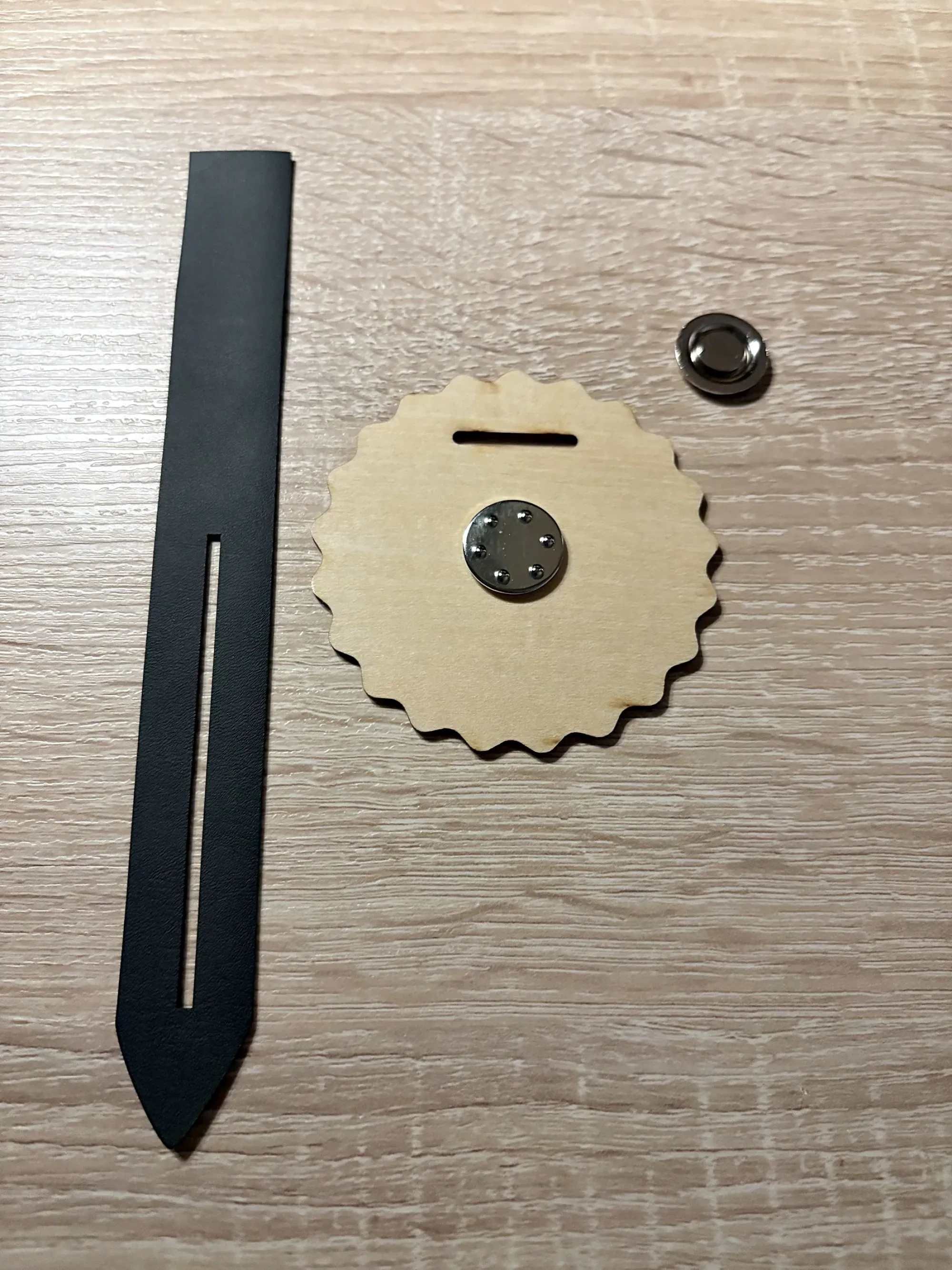 Houten naambadges — beeld 3